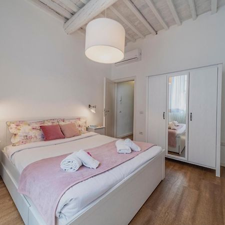 32 Nero - Florence Apartment San Niccolo Luaran gambar