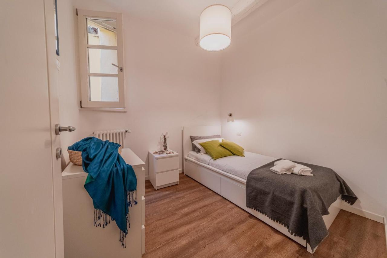 32 Nero - Florence Apartment San Niccolo Luaran gambar